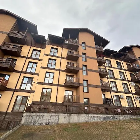 Appartement Simple And Affordable In With Available Parking Space *